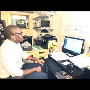 Meet your Posher, Mouhamed